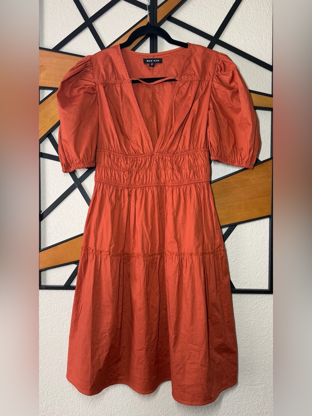 Max & Mia Rust Tiered Midi Dress with Puff Sleeves